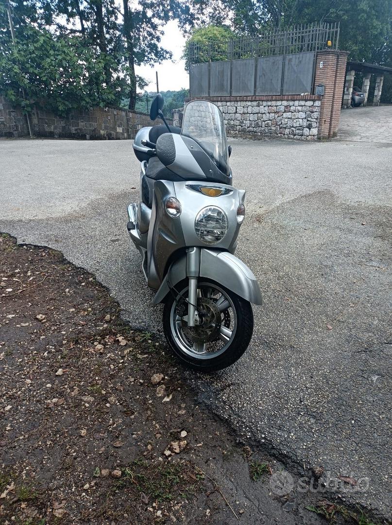 Aprilia Scarabeo usata a Trevignano Romano per € 1.550