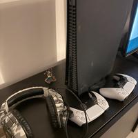 Ps5 nera + 2 joystick
