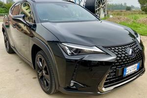 Lexus Ux 250h midnight edition