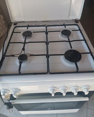 cucina a gas con forno elettrico 