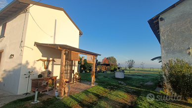 Casa indipendente su due piani