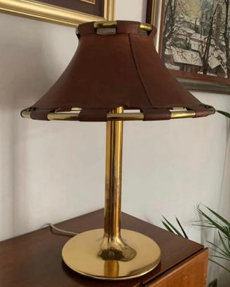 Lampada vintage da tavolo in cuoio e ottone