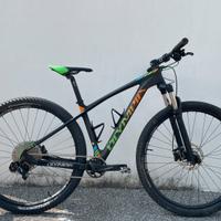 mtb in carbonio OLYMPIA IRON 2019 29