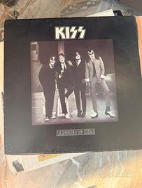 Dressed to k1ll Kiss vinile