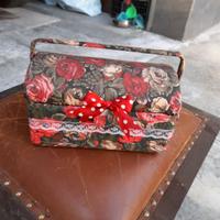 scatola vintage rivestita in tessuto come foto