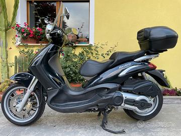 Piaggio beverly 500