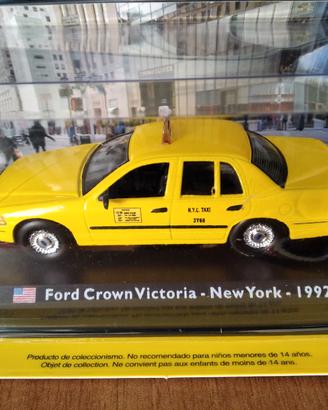 FORD CROWN VICTORIA 1:43 Taxi NEW YORK 92 Nuovo