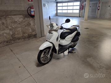 SCARABEO 125 4t