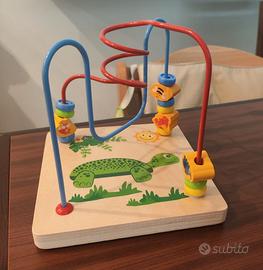 Labirinto di perline in legno per bambini