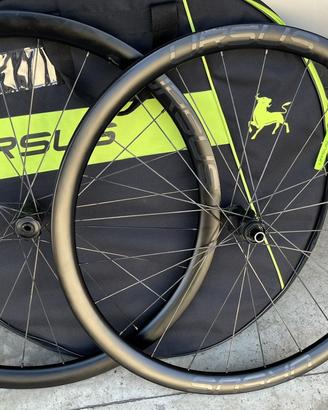 Ruote carbonio Ursus miura tc37 disc