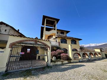 MONOLOCALE A PARELLA