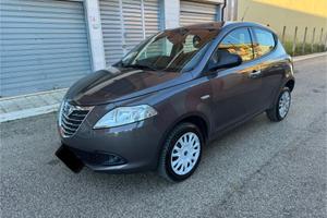 Lancia Ypsilon 0.9 TwinAir 85 CV 5 porte Metano Ec