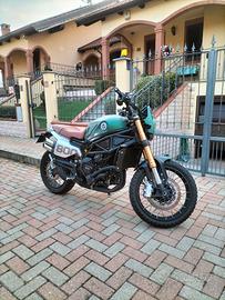 Benelli Leoncino Traill 800