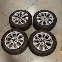 Set 4 ruote invernali Michelin cerchi in lega 17"