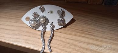 Set di 4 coppie di orecchini