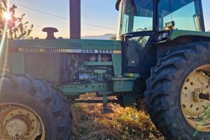 trattore agricolo 