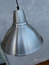 Lampadario grigio satinato ikea