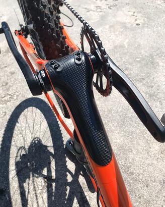 protezione CARBONIO  telaio cannondale fsi /scalpe