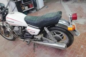 Moto Guzzi V 35 - 1986 con serbatoio di ricambio