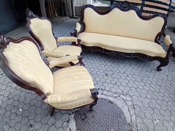 divano con poltrone abbinate