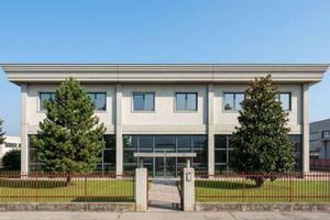 Immobile di 1563 m² a Desenzano del Garda