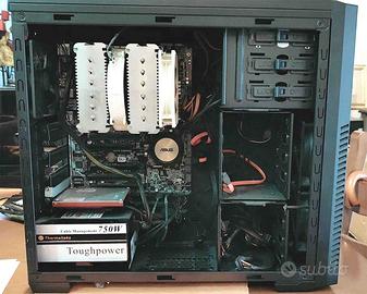 PC  DESKTOP / GAMING COME NUOVO I7 4790K