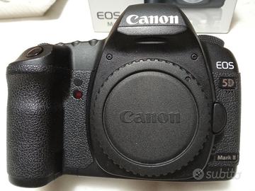 Canon 5d mkll+50/2,5 Macro EF  280 Euro.
