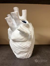 Cuore anatomico porta fiori