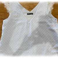 Canotta azzurra Shein con pizzo