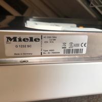 Lavastoviglue Miele G 1232SC