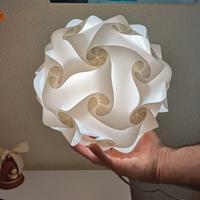 Lampada moderna da tavolo