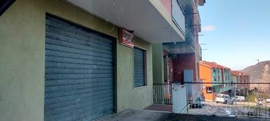 Garage ex attività commerciale