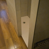 Operaio edile \piastrellista