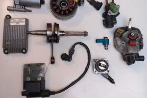 Ricambi per scooter 50 ad iniezione.