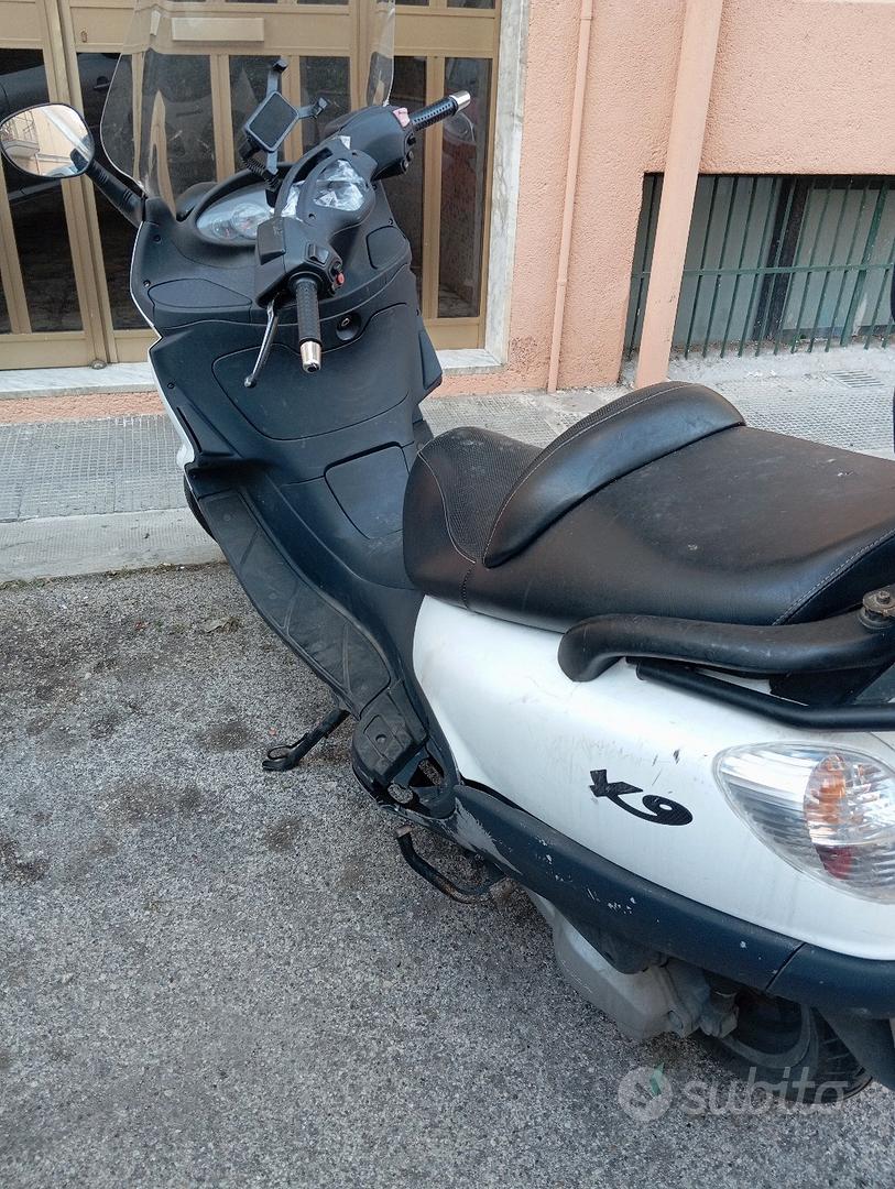 Piaggio X9 250CC anno 2000 - Moto e Scooter In vendita a Bari