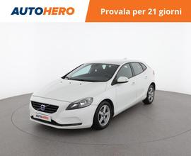 VOLVO V40 UR01549