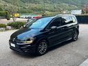 volkswagen-touran-2-0-tdi-executive-dsg