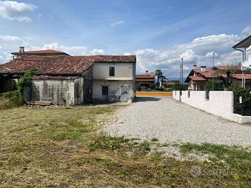 RUSTICO A TEZZE SUL BRENTA