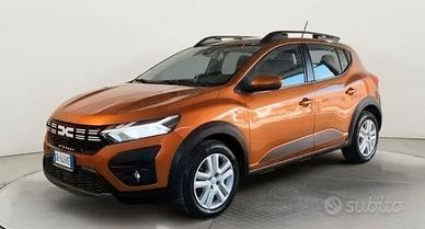 Dacia Sandero Stepway 2023 arancione gpl
