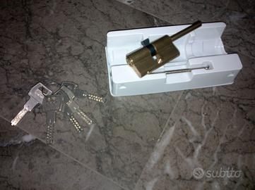 cilindro di sicurezza AGB serie SCUDO 9000