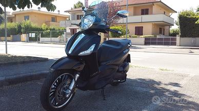 Piaggio Beverly 300 Police