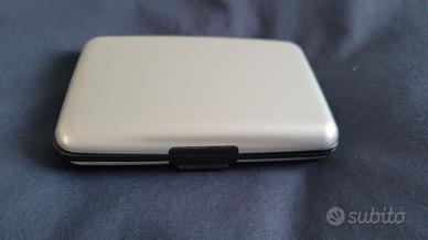 Portafoglio  porta carte credito  tessere