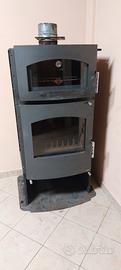 Stufa Idro a legna con forno