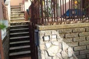 Trilocale con entrata indipendente