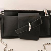 Mini borsa nera con catena