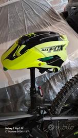 Casco fox