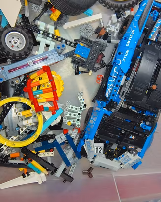 lego Technic misto usato