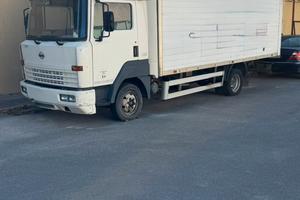 Camion Nissan