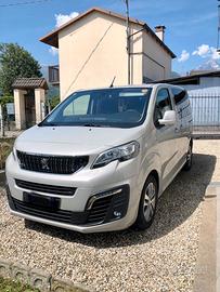 Peugeot Traveller