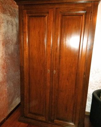 Armadio in arte povera di Bassano